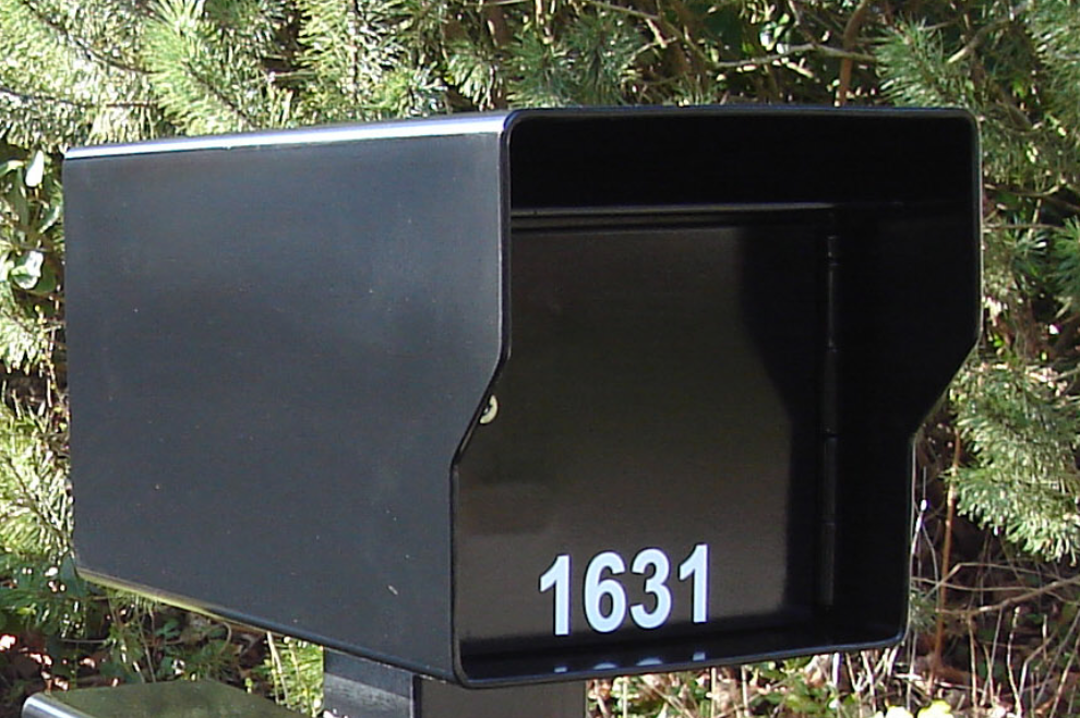 Large Rural Locking Mailbox 3 Gauge Steel Extra Heavy Duty Mailbox  side view