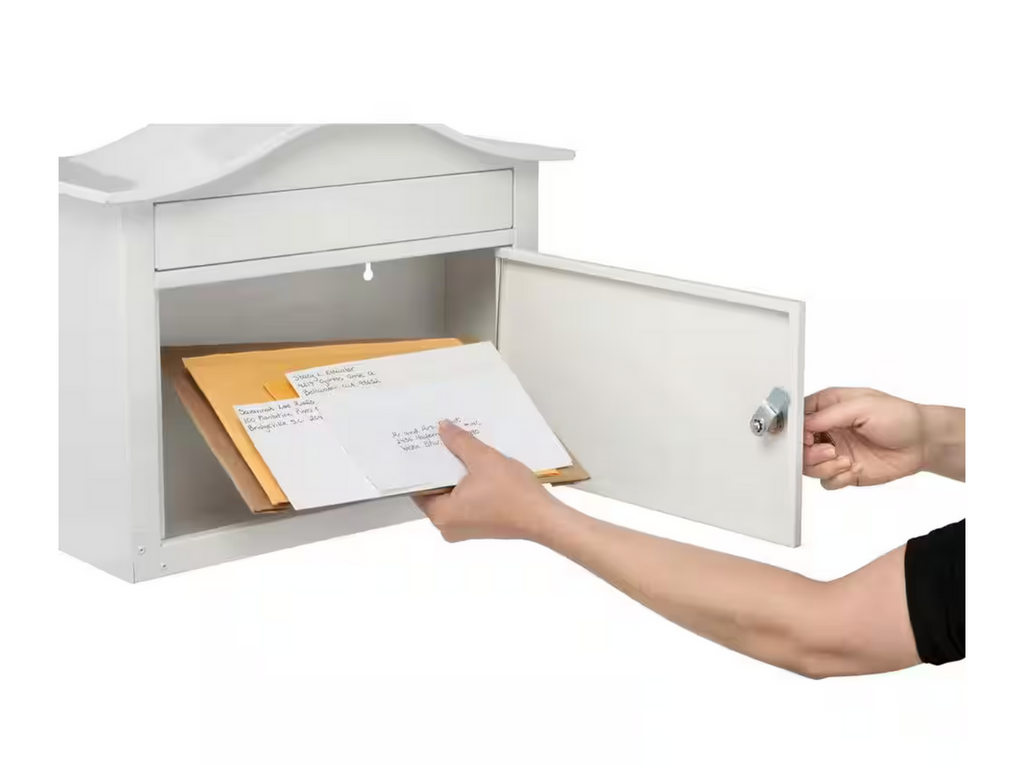 Lunada Locking Wall Mailbox